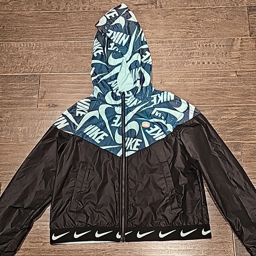 Nike hooded black